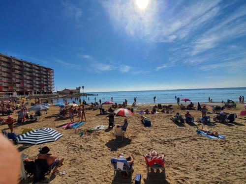 Fotografie z fotogalerie ubytování Appartement proche plage avec piscine en centre ville v destinaci Torrevieja