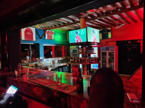 Gambar di galeri bagi KimyaKimya Pub & Lodge di Dar es Salaam