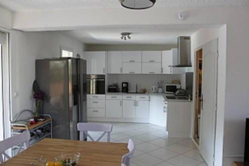 Photo de la galerie de l'établissement Holiday Home With Pool In Marseillan, à Marseillan