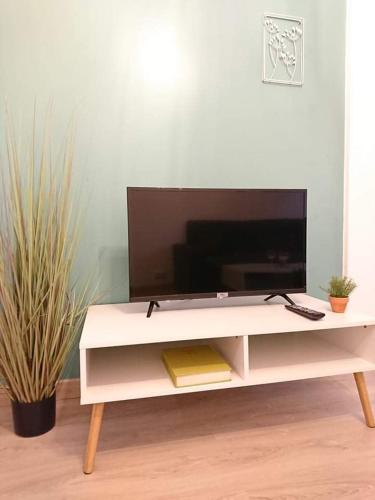 LPAにあるテレビまたはエンターテインメントセンター