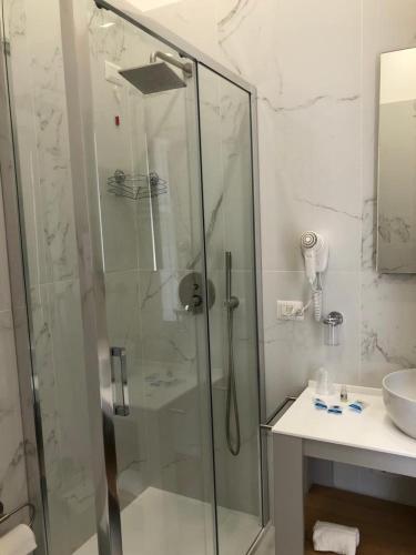 Ένα μπάνιο στο Albergo Milazzo Inn AiMori