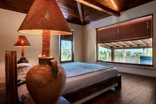 Cama o camas de una habitación en Villa Cook with Sea View - Heated Pool - at Balchik
