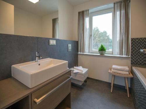 Dünenresidenz Prora - Ferienwohnung mit Meerblick, 2 Schlafzimmern und Balkon NP-307 photo 8
