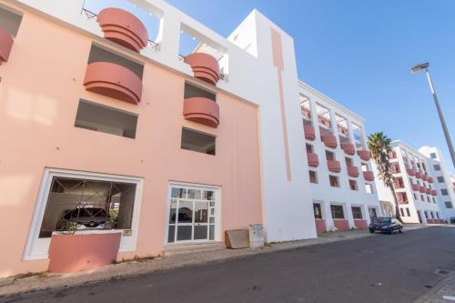 Vilarosa Oceanside by Encantos do Algarve - 1B