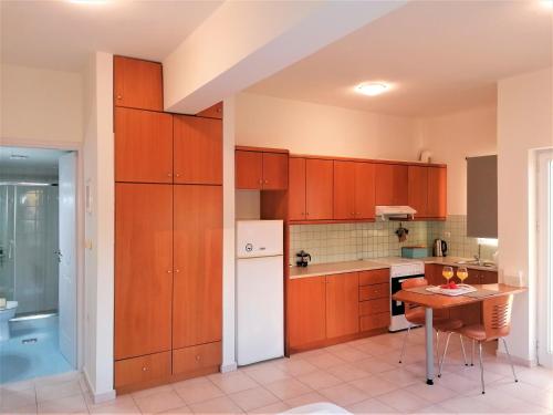Emerald Apartment 2 Halepa