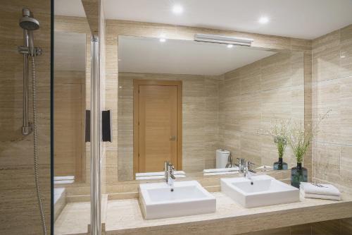 Quartiers Marbella Penthouse in Hacienda Cifuentes Benahavis