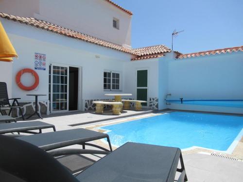 LAS ROSAS by RENTMEDANO Stunning luxury Chocolate Box villa with private heated pool & wifi