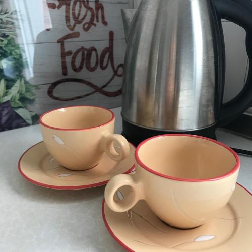 Estris per fer te o cafè a Dan i noc