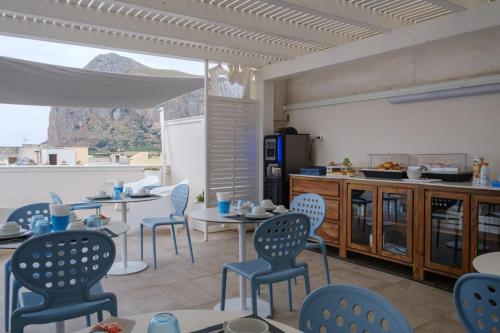 Reštaurácia alebo iné gastronomické zariadenie v ubytovaní B&B Villa Sara