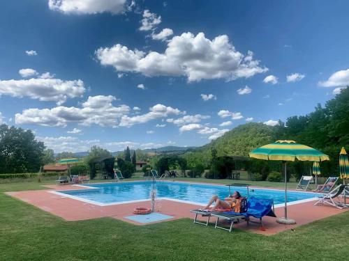 Bazén v ubytování Agriturismo Francini nebo v jeho okolí