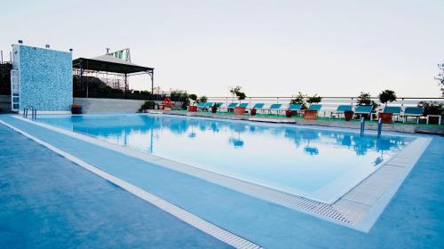 
The swimming pool at or near Grand Hotel Ambasciatori Wellness & Spa
