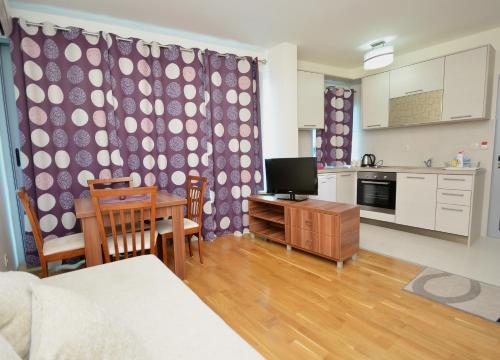 Gallery image of Apartments Rafailović Ljubo in Rafailovici