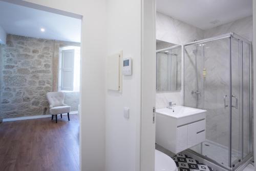 Kylpyhuone majoituspaikassa Solar Valadim - serviced apartments