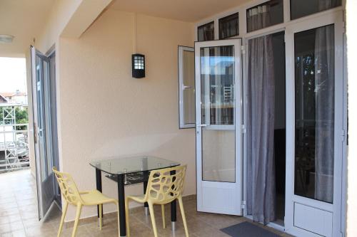 A balcony or terrace at Bano Beach Residence - Grand Bay Beach