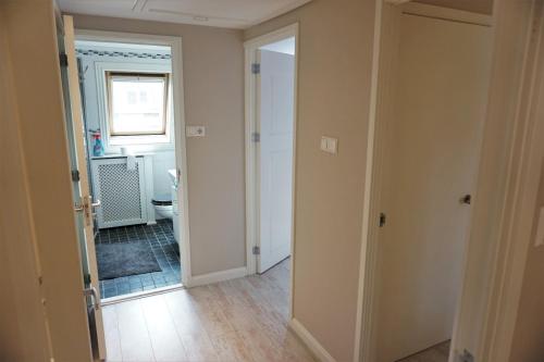 Kúpeľňa v ubytovaní Stadswoning voor jonge gezinnen en senioren