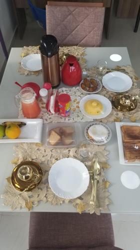 Mad på pensionatet eller i nærheden