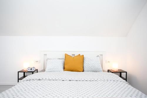 WHITE ROOMS ARENA ZAGREB