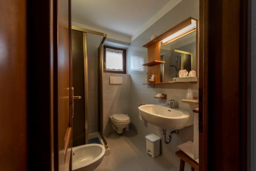 Ένα μπάνιο στο Hotel Triolet