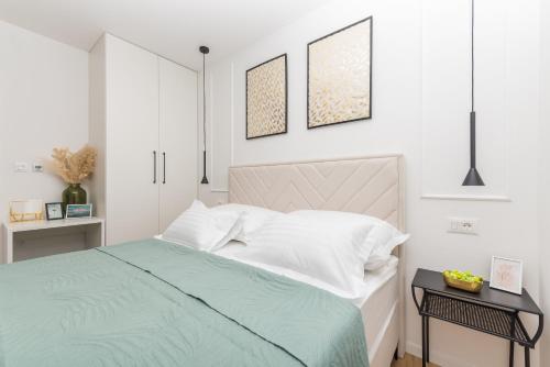 Studio apartment Bianco, near beach, free parking, Wi-Fi