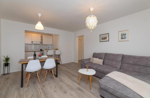 スペタルにあるTwo Flowers Luxury Apartmentのギャラリーの写真