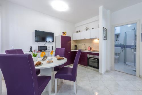 Η κουζίνα ή μικρή κουζίνα στο Villa Markoc