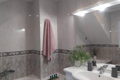 Kylpyhuone majoituspaikassa Casa del Garcelan