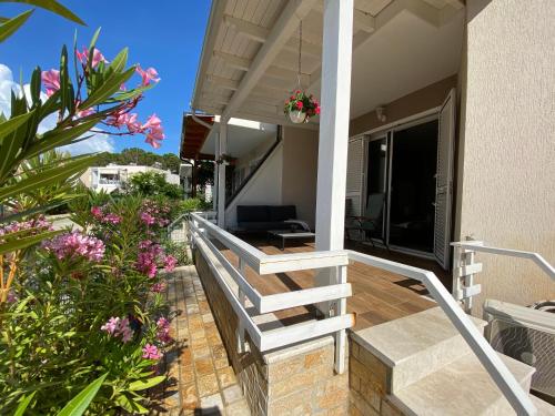 Μπαλκόνι ή βεράντα στο DEJA BLUE Beach House Bay of Lalzi Durres Gjiri Lalzit