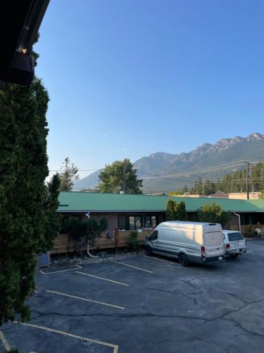 Destination Inn Radium Destination INN, Radium Hot Springs (updated prices 2025)