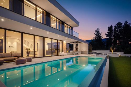 Beachfront Villa The View with Pool – Photos 2