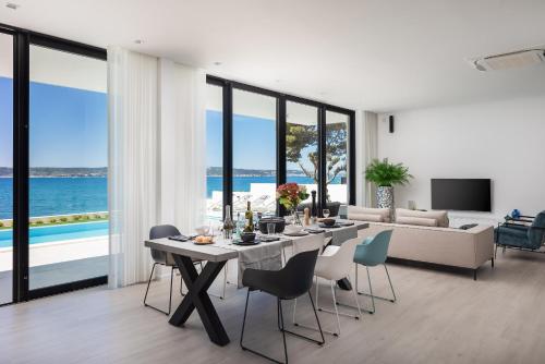 Beachfront Villa The View with Pool – Photos 4