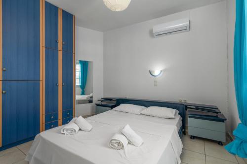 Stefania's Cycladic Apartments I