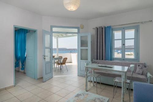 Stefania's Cycladic Apartments I
