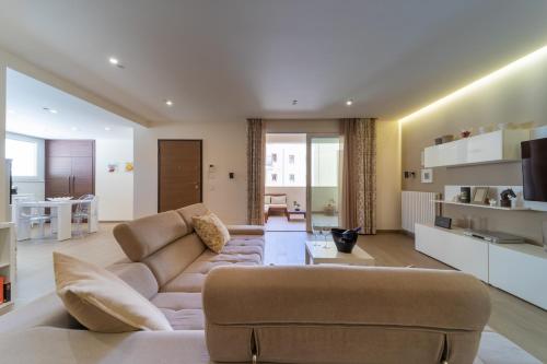 Golden Apartment