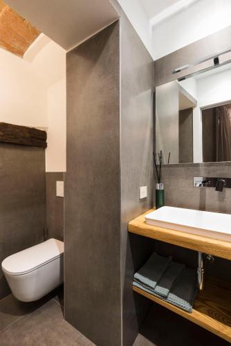 Un baño de Torre 13