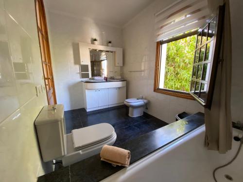 Ένα μπάνιο στο Villa Carolina with private pool