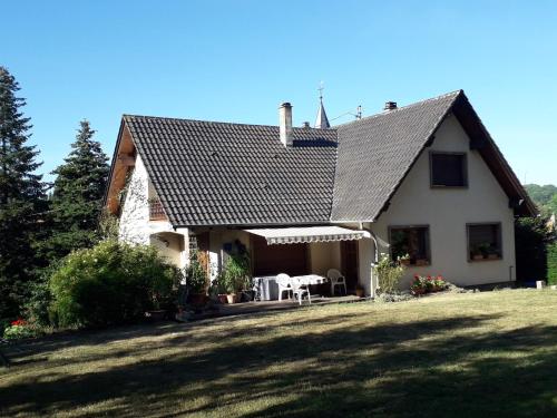 Το κτήριο όπου στεγάζεται  το bed & breakfast