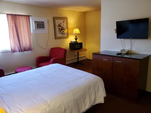 Englehart Motel – Photos 4