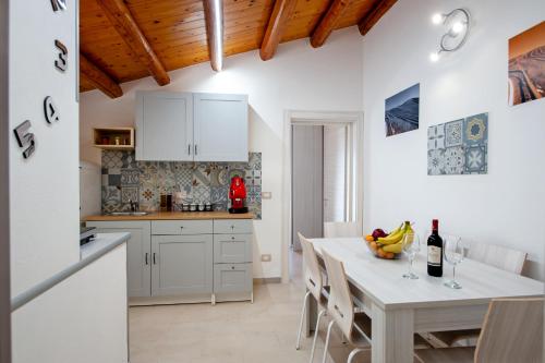 Η κουζίνα ή μικρή κουζίνα στο Mea Apartment