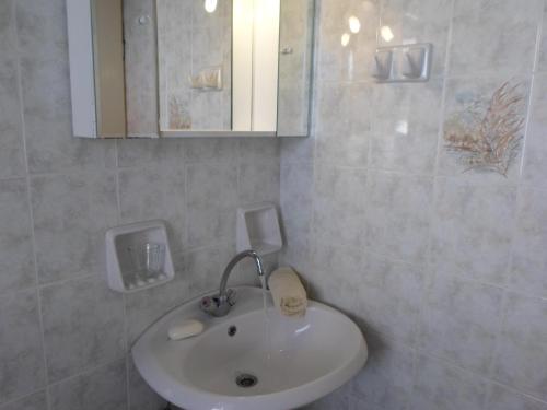 Gallery image of Katerina Apartments in Tsoukaladhes