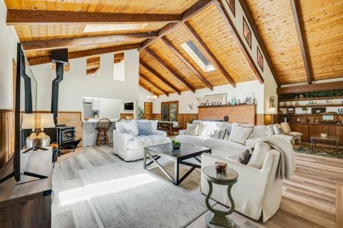 Surfwood Getaway – Photos 5