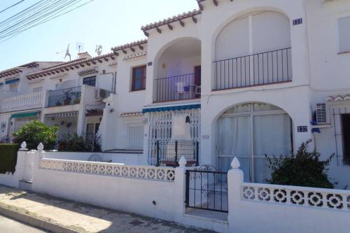 Íbúð Lago Jardin : Bright spacious one bedroom flat (Spánn ...