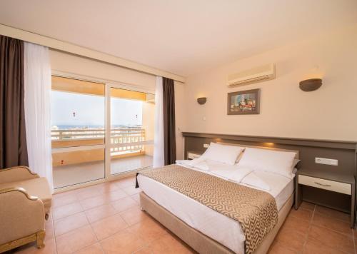 Gallery image of Hotel Esra and Family Suites - All Inclusive in Didim