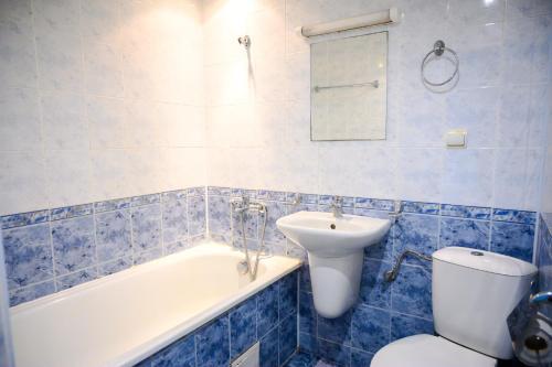 Ein Badezimmer in der Unterkunft Hotel Fregata Kranevo