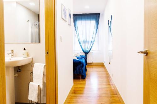 Koupelna v ubytování Dolaretxe apartment by People Rentals