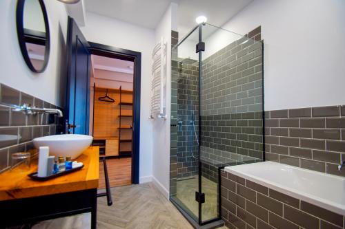 ห้องน้ำของ Borjomi Bridge Hotel