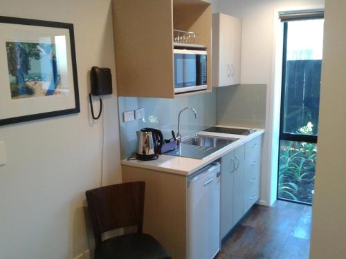 Dapur atau dapur kecil di 850 Cameron Motel
