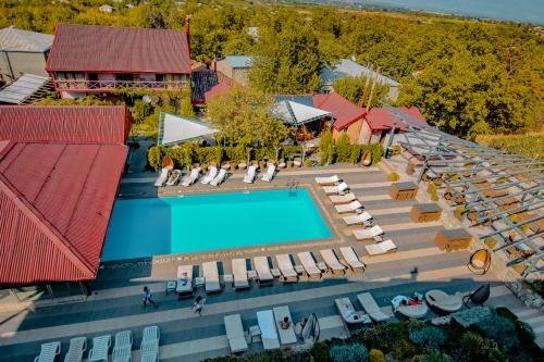 Изглед към басейн в Savaneti Eco Hotel или наблизо