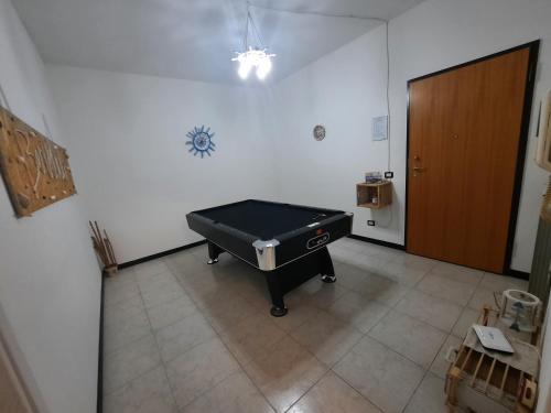 Biliár nebo kulečník v ubytování Fiori d'aMare