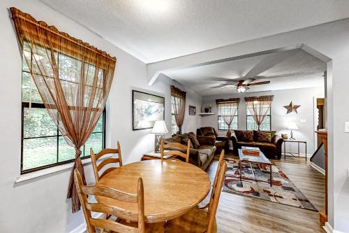 Sequoyah Hideaway – Photos 4