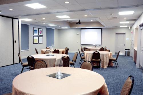 Galeriebild der Unterkunft Holiday Inn Express Hotel & Suites Mount Juliet - Nashville Area, an IHG Hotel in Mount Juliet